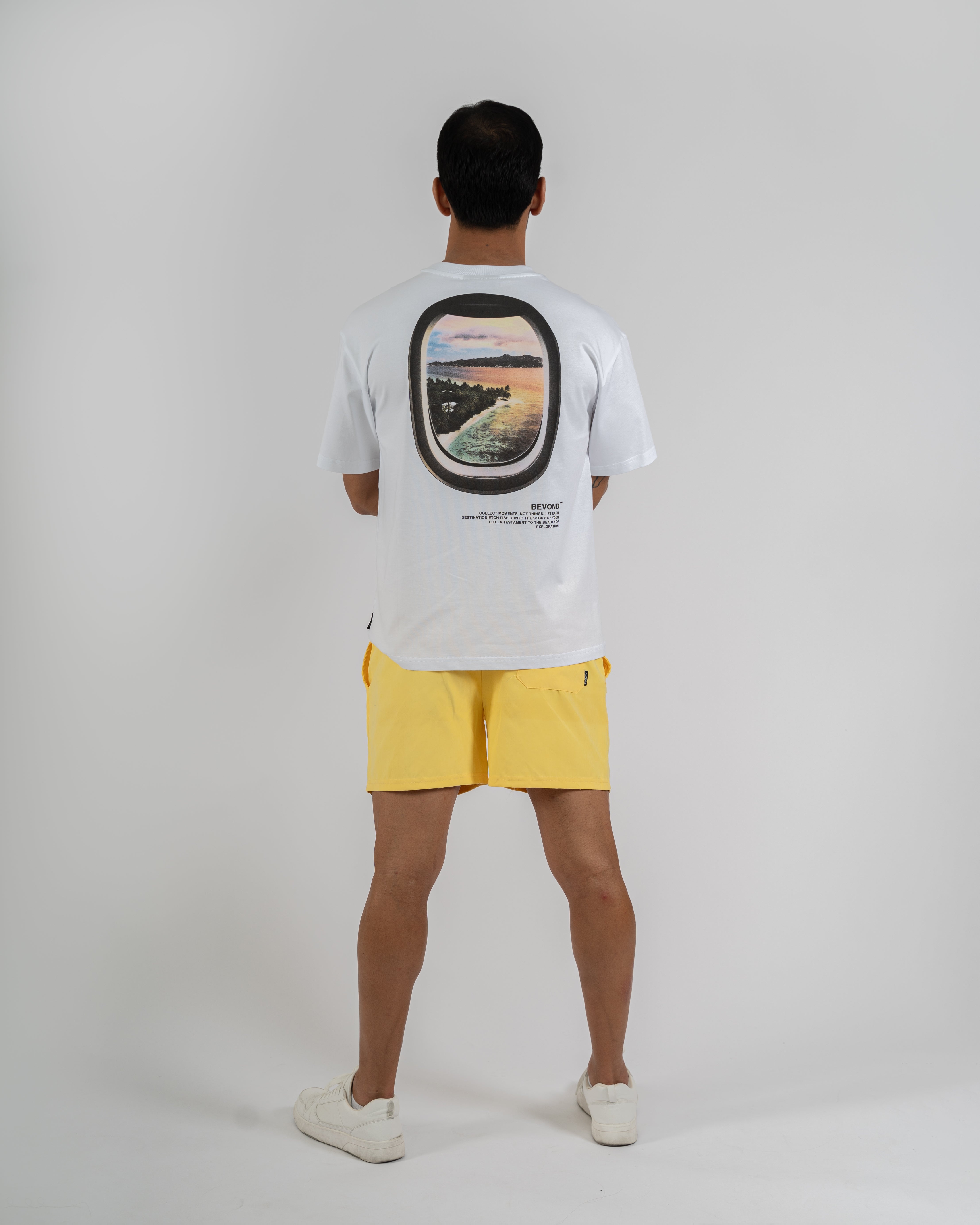 Palm Paradise T-Shirt White - Fresh & Stylish Summer Tee